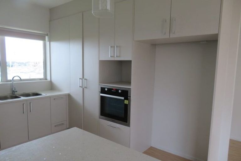 Photo of property in 70 Pencaitland Drive, Flat Bush, Auckland, 2019