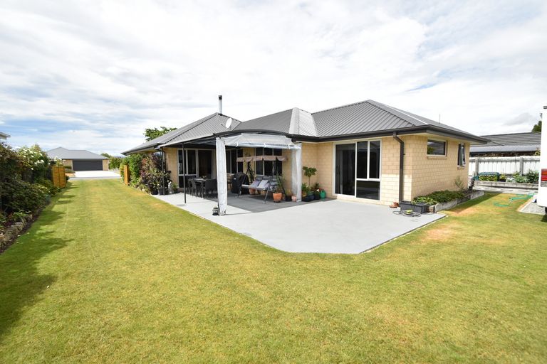Photo of property in 8 Greenfield Place, Twizel, 7901