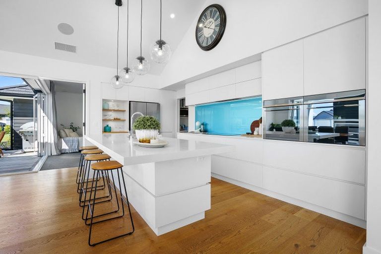 Photo of property in 12 Mike Smith Drive, Cambridge, 3434