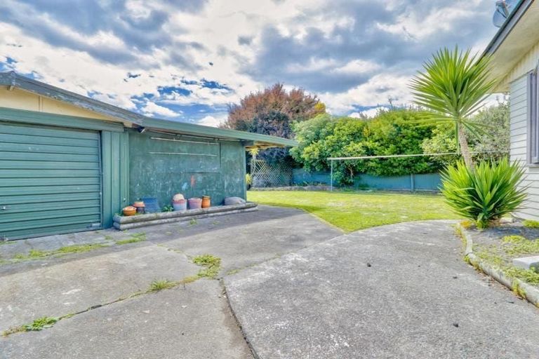 Photo of property in 12 Allen Berry Avenue, Pirimai, Napier, 4112