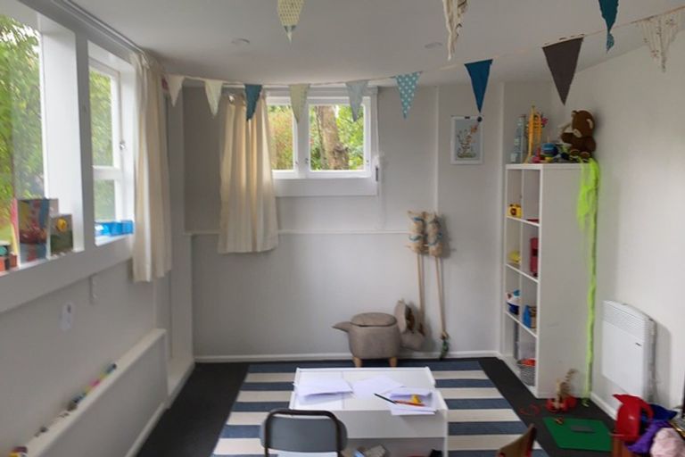 Photo of property in 24 Ngaumatau Road, Point Howard, Lower Hutt, 5013