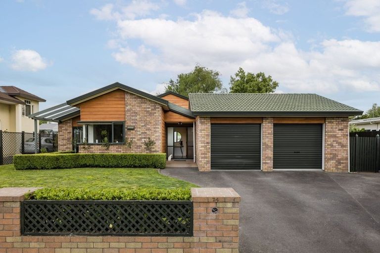 Photo of property in 24 Taylor Street, Cambridge, 3434