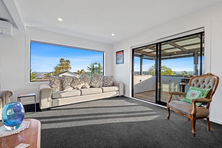 Photo of property in 48 Gulf View Road, Murrays Bay, Auckland, 0630