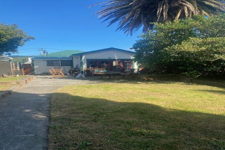 Photo of property in 16 Bolton Street, Petone, Lower Hutt, 5012