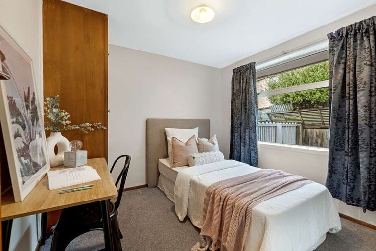 Photo of property in 2/43 Whitmore Street, Edgeware, Christchurch, 8013