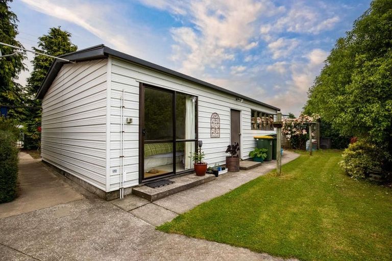 Photo of property in 72 Parsonage Road, Waimate, 7978