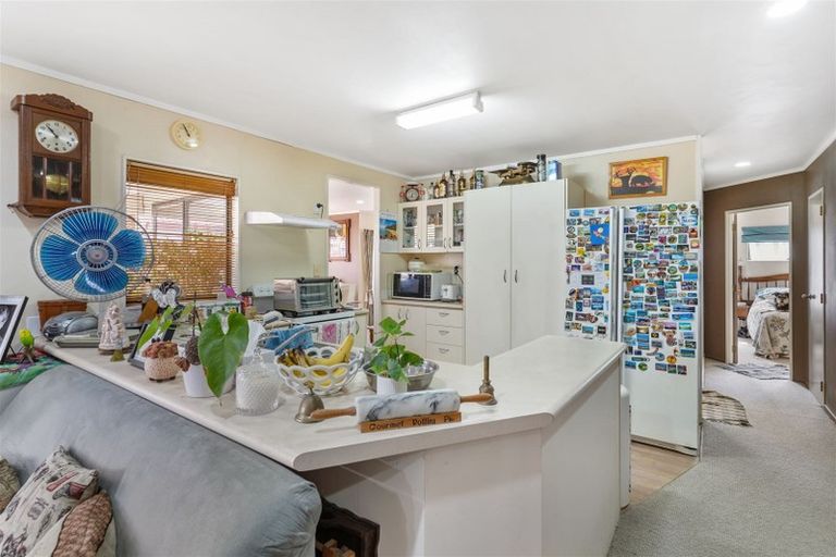 Photo of property in 11 Sheriff Place, Randwick Park, Auckland, 2105