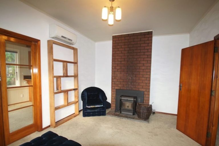 Photo of property in 4 Jennifer Street, Bryndwr, Christchurch, 8053