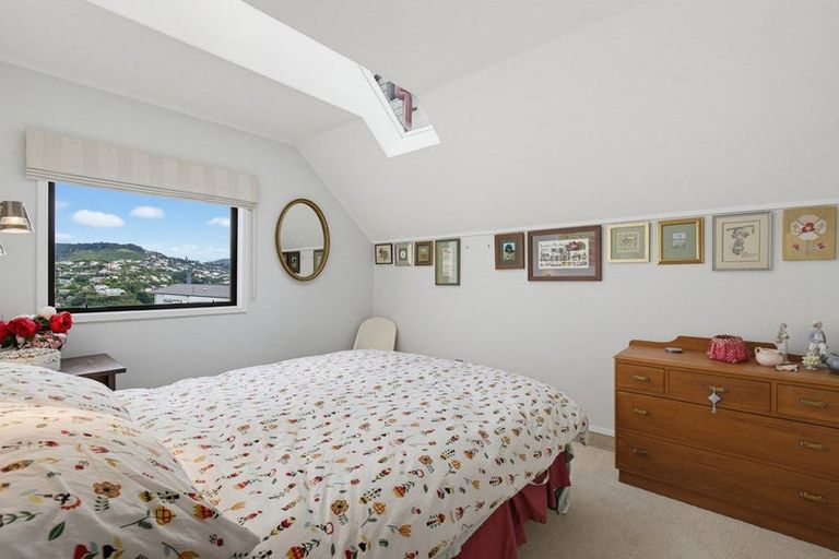 Photo of property in 21 Rama Crescent, Khandallah, Wellington, 6035