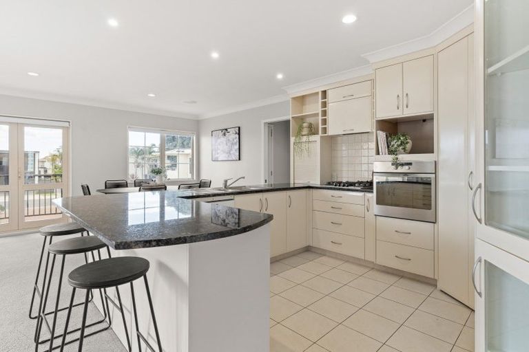 Photo of property in 86 Muricata Avenue, Mount Maunganui, 3116