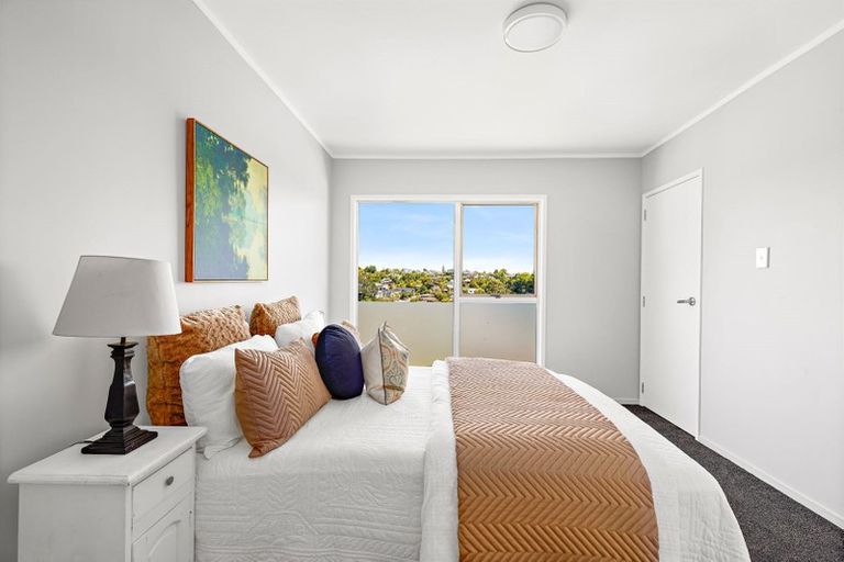 Photo of property in 147 Browns Bay Road, Browns Bay, Auckland, 0630