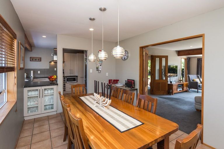 Photo of property in 16 Orlando Crescent, Waimairi Beach, Christchurch, 8083