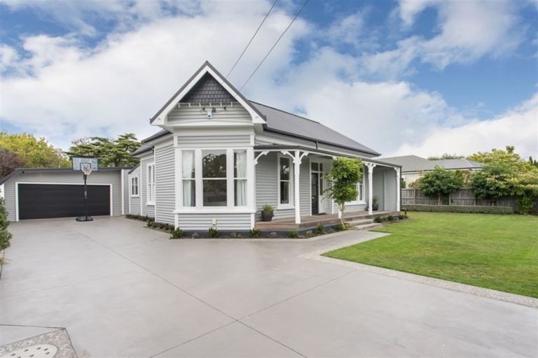 Photo of property in 90 Hawthorne Street, Strowan, Christchurch, 8052