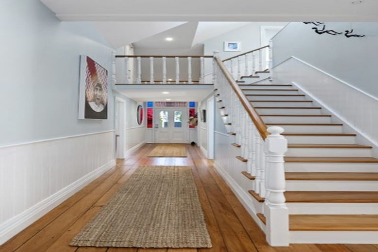 Photo of property in 33 Hardwicke Street, Sumner, Christchurch, 8081