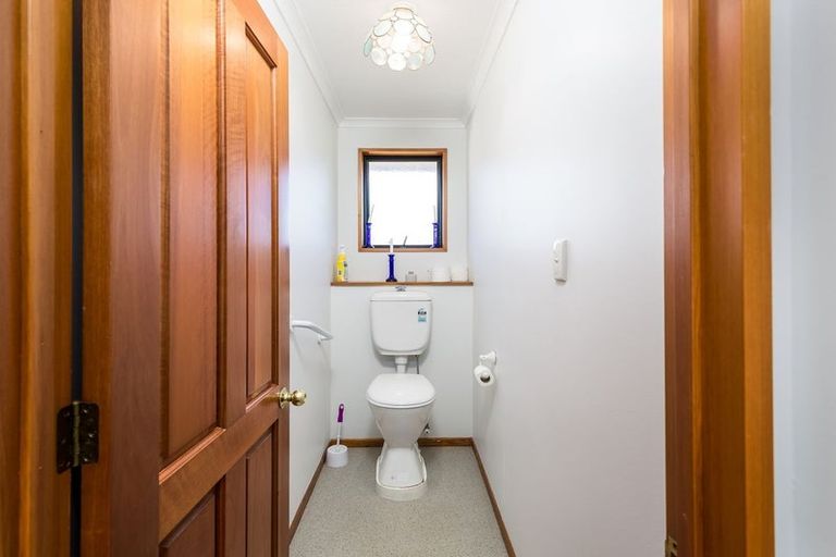 Photo of property in 42 Allan Street, Waimate, 7924