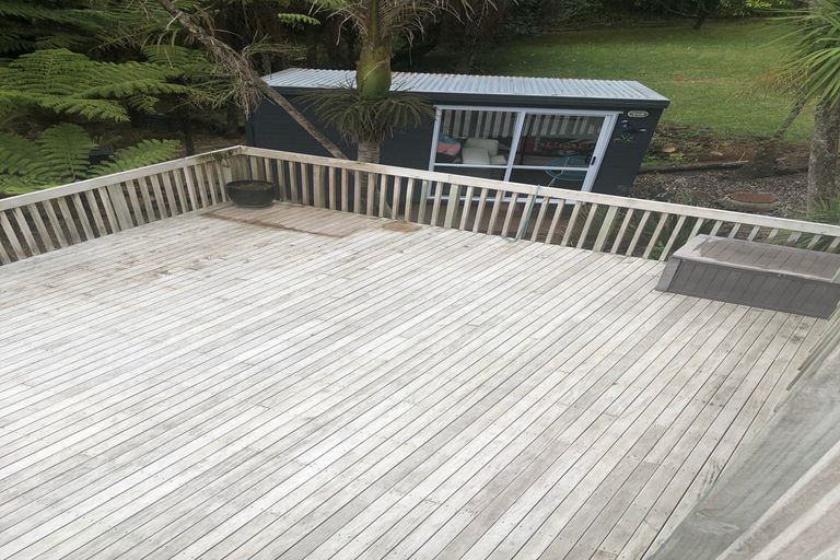 Photo of property in 5 Karen Road, Laingholm, Auckland, 0604