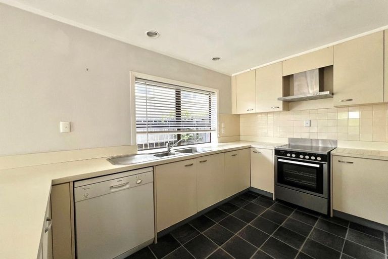 Photo of property in 7 Hanover Place, Pahurehure, Papakura, 2113