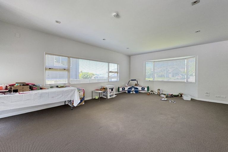 Photo of property in 43 Furlong Crescent, Churton Park, Wellington, 6037