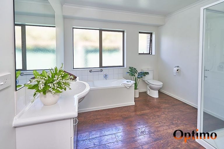 Photo of property in 11 Delta Mews Place, Clive, 4102