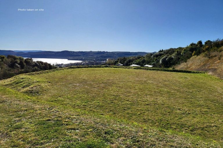 Photo of property in 11 Sparrowhawk Way, Kinloch, Taupo, 3377