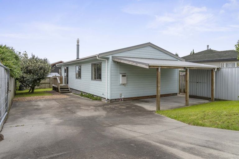 Photo of property in 1 Glen Terrace, Te Puke, 3119