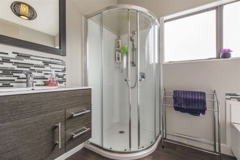 Photo of property in 65 Don Buck Road, Massey, Auckland, 0614