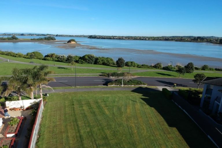 Photo of property in 266 Harbourside Drive, Karaka, Papakura, 2113