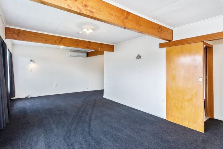 Photo of property in 17 John Street, Levin, 5510
