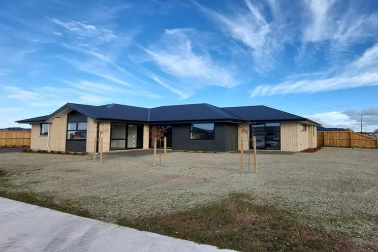 Photo of property in 35 Chambers Avenue, Woodend, 7691