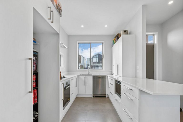 Photo of property in 20 Courage Road, Papakura, 2110