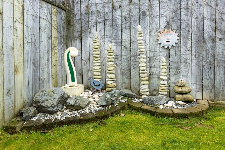 Photo of property in 5 Talbot Grove, Trentham, Upper Hutt, 5018