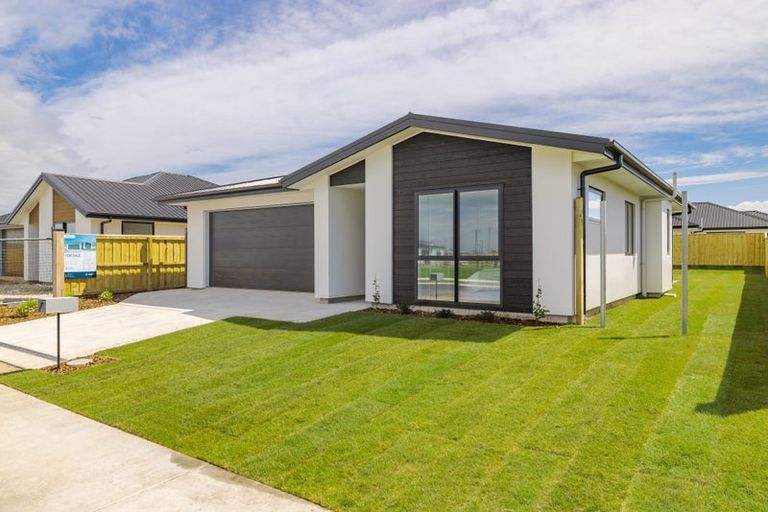 Photo of property in 10 Harlequin Drive, Rolleston, 7614