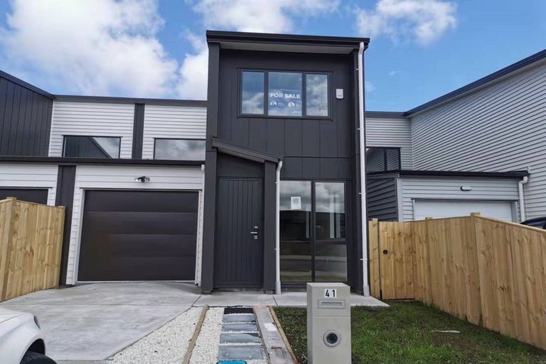 Photo of property in 41 Kaha Road, Takanini, 2110