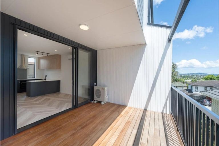 Photo of property in 3/8 Bennett Road, Pakuranga, Auckland, 2010