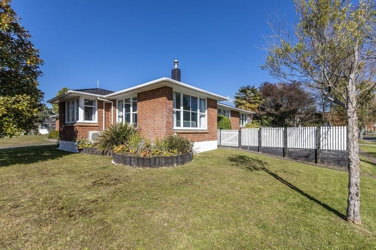 Photo of property in 1 Parekarangi Grove, Turangi, 3334