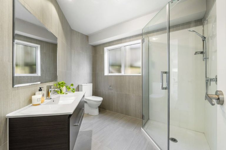 Photo of property in 145 Manuka Road, Bayview, Auckland, 0629