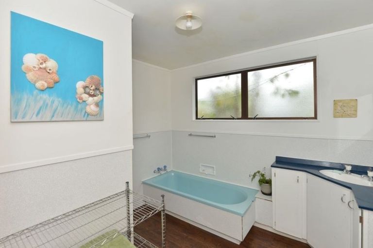 Photo of property in 1271 State Highway 1, Oakleigh, Whangarei, 0171