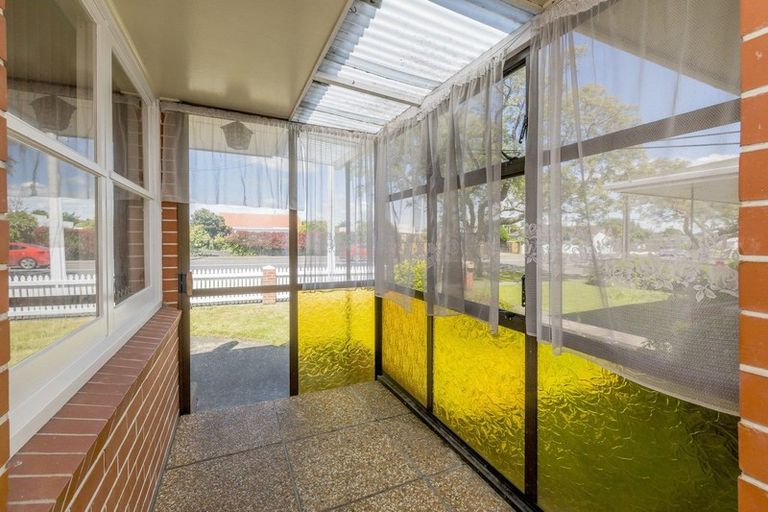 Photo of property in 611 Queen Street East, Levin, 5510