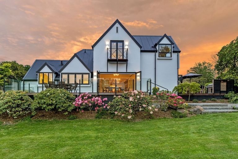 Photo of property in 106 Harakeke Street, Fendalton, Christchurch, 8014