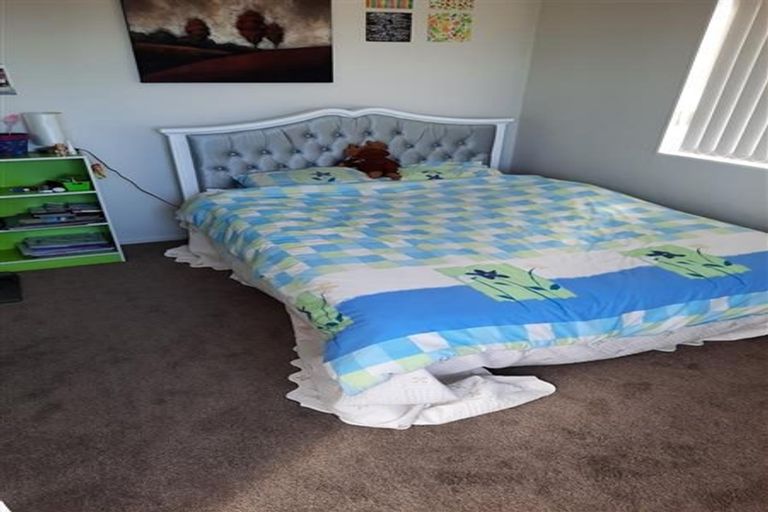 Photo of property in 17 Rosewell Crescent, Flat Bush, Auckland, 2019