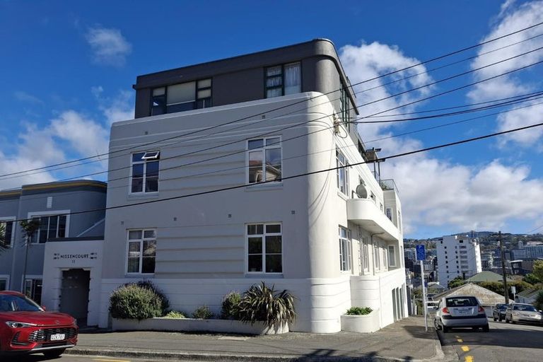 Photo of property in Nissen Court, 11d Hawker Street, Mount Victoria, Wellington, 6011