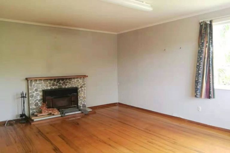 Photo of property in 120 Sunset Road, Unsworth Heights, Auckland, 0632