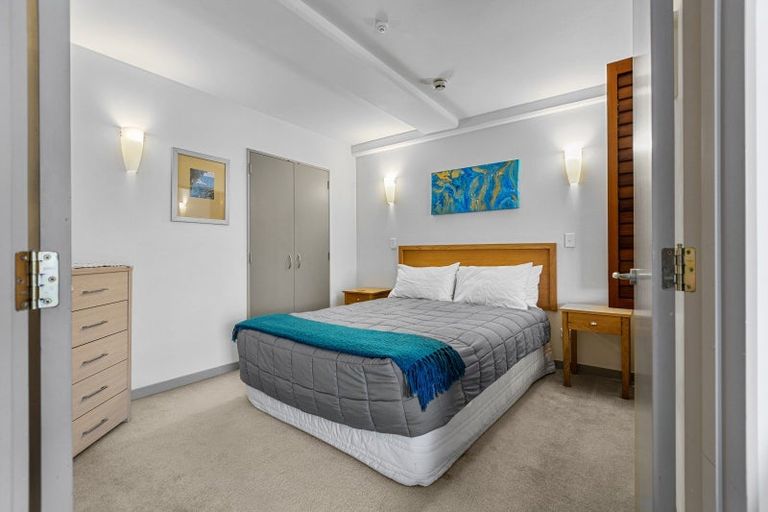 Photo of property in Anchorage Apartments, 221/36 Victoria Road, Mount Maunganui, 3116