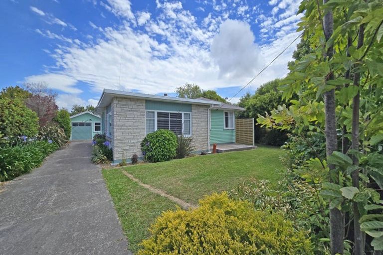 Photo of property in 10 Cornwall Road, Taradale, Napier, 4112