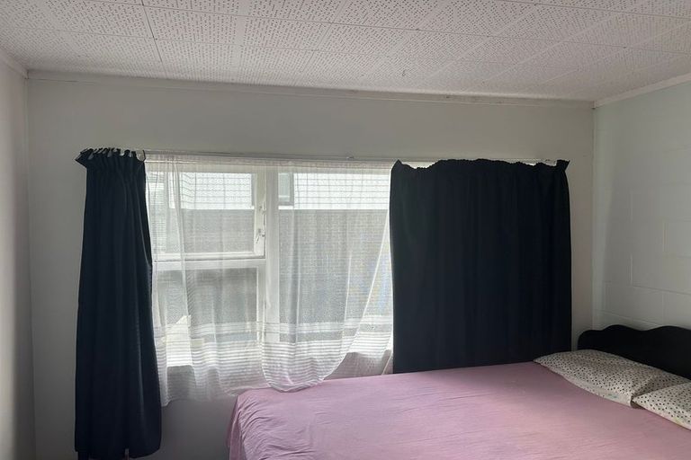 Photo of property in 2/31 Abercrombie Street, Howick, Auckland, 2014