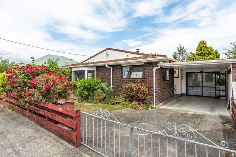 Photo of property in 2/28 Ranfurly Street, Trentham, Upper Hutt, 5018