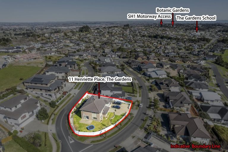 Photo of property in 11 Henriette Place, The Gardens, Auckland, 2105