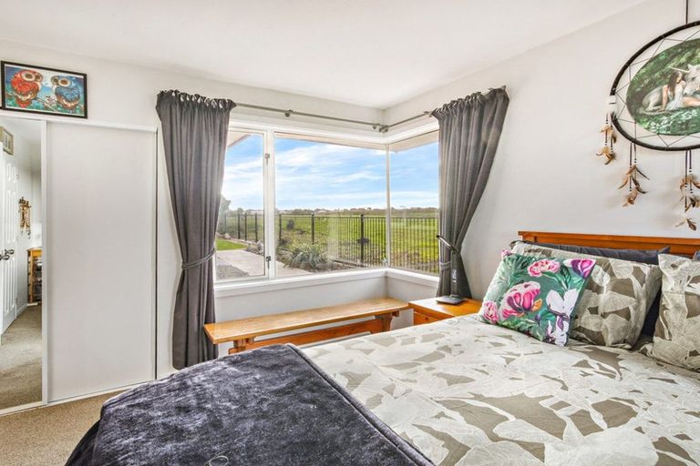 Photo of property in 28 Brightstone Crescent, Aranui, Christchurch, 8061