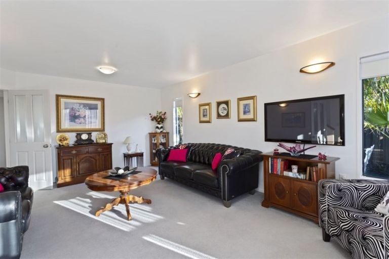 Photo of property in 22 Styx River Place, Spencerville, Christchurch, 8083