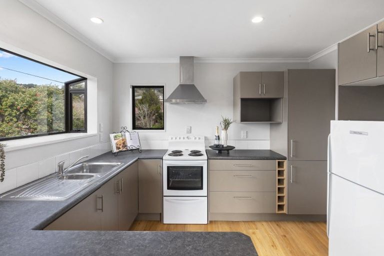 Photo of property in 2 The Glade South, Pukekohe, 2120